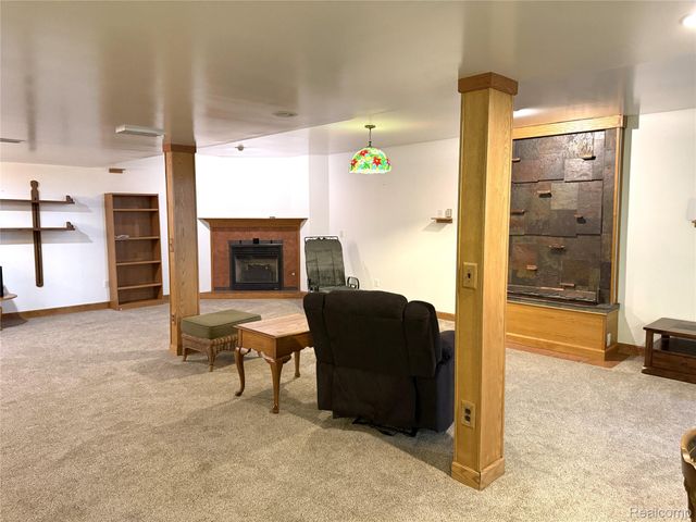 22202 Vinewood Boulevard, Taylor, MI 48180