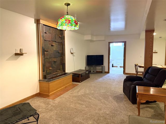 22202 Vinewood Boulevard, Taylor, MI 48180