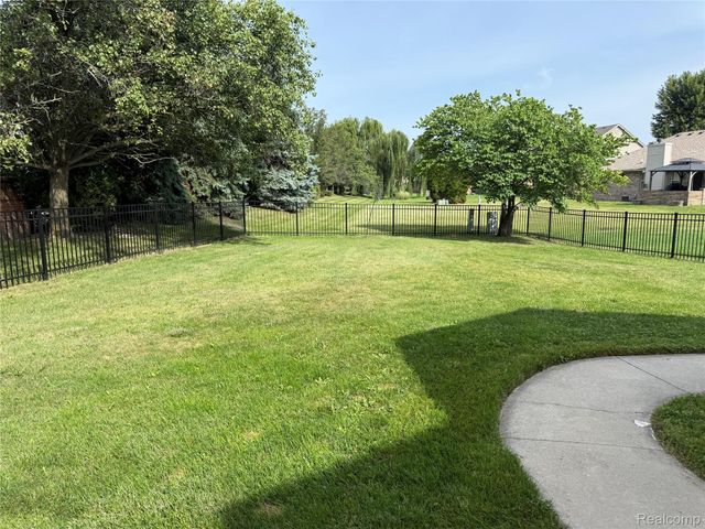 22202 Vinewood Boulevard, Taylor, MI 48180