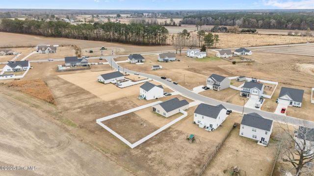 1215 Queensland Lane, Ayden, NC 28513