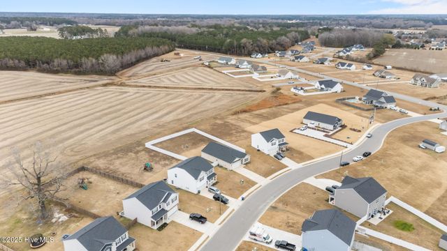 1215 Queensland Lane, Ayden, NC 28513