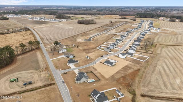 1215 Queensland Lane, Ayden, NC 28513