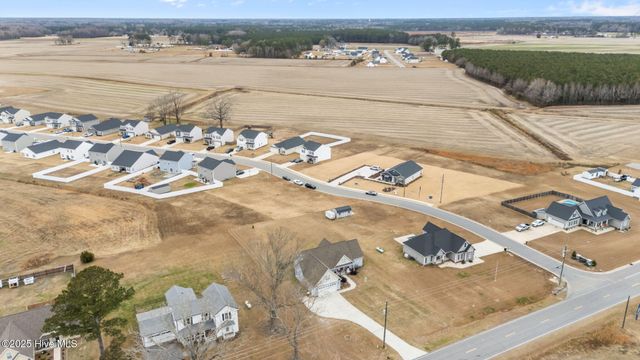 1215 Queensland Lane, Ayden, NC 28513