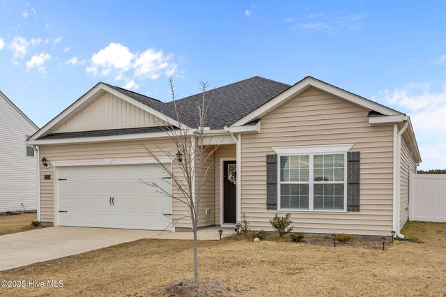 1215 Queensland Lane, Ayden, NC 28513