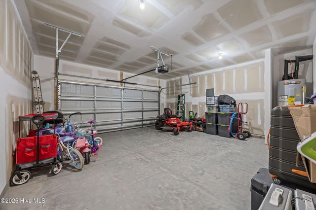 1215 Queensland Lane, Ayden, NC 28513