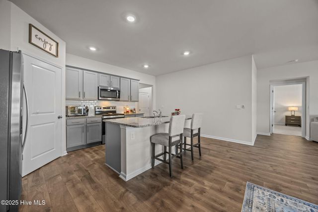 1215 Queensland Lane, Ayden, NC 28513