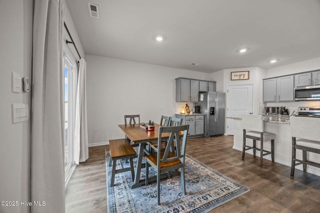 1215 Queensland Lane, Ayden, NC 28513