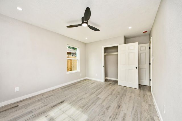 712 Mobile Drive, Pasadena, TX 77506