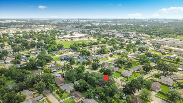 712 Mobile Drive, Pasadena, TX 77506