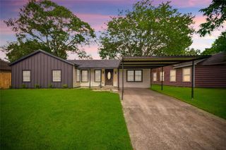 712 Mobile Drive, Pasadena, TX 77506