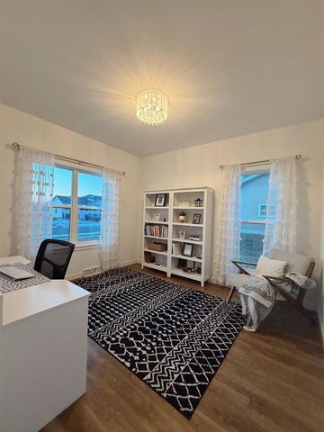 1381 N Pine Street, Sun Prairie, WI 53590