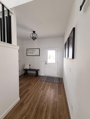 1381 N Pine Street, Sun Prairie, WI 53590