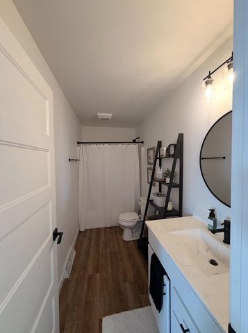 1381 N Pine Street, Sun Prairie, WI 53590