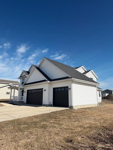 1381 N Pine Street, Sun Prairie, WI 53590