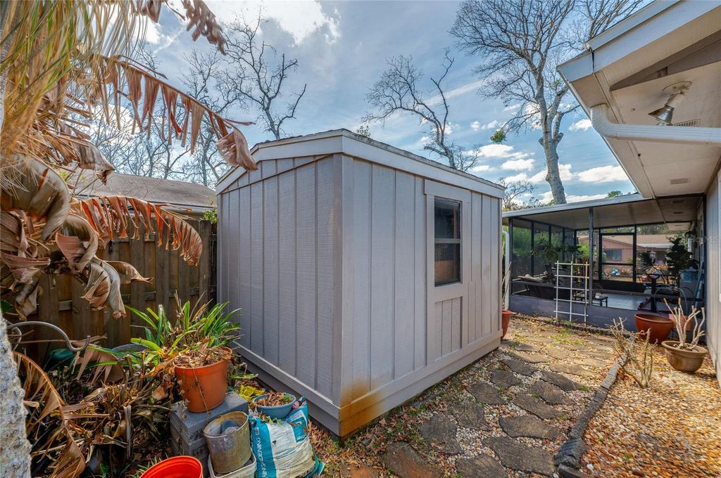 Image 27 of property listing at 10 OAK LANE, Port Orange, FL 32128