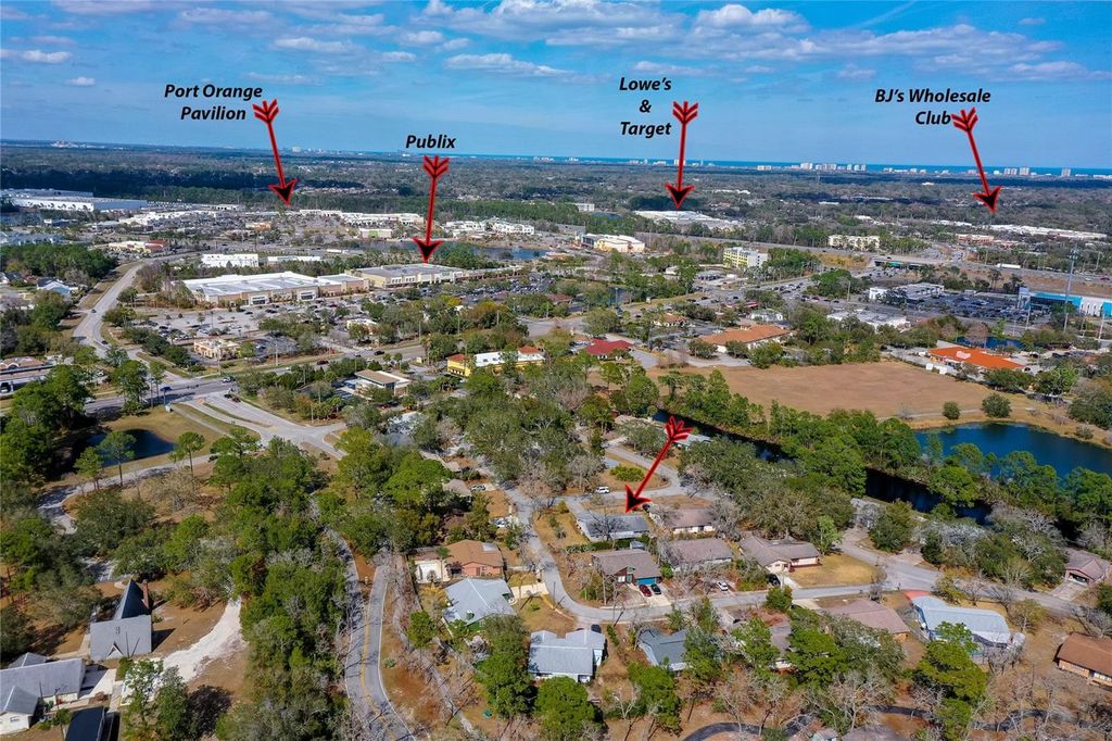 Image 33 of property listing at 10 OAK LANE, Port Orange, FL 32128