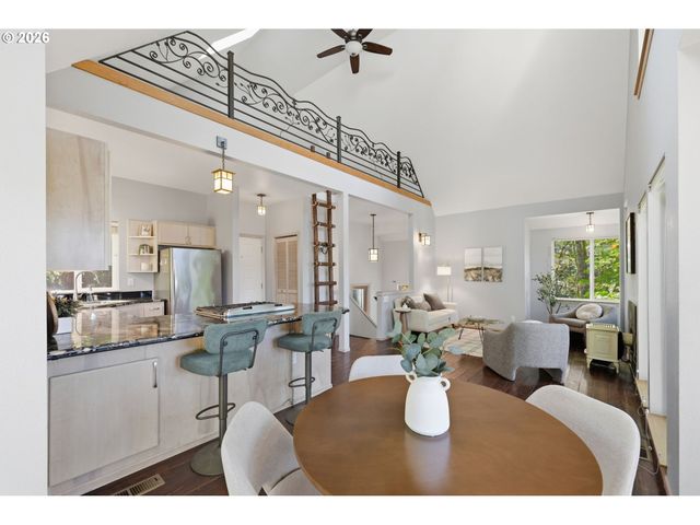 2942 RIVERVIEW St, Eugene, OR 97403