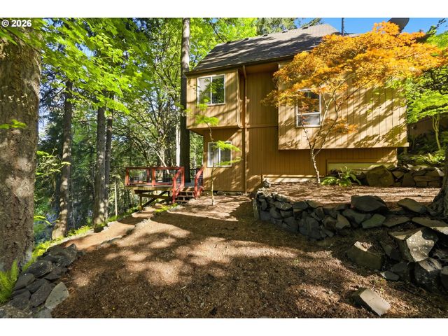 2942 RIVERVIEW St, Eugene, OR 97403