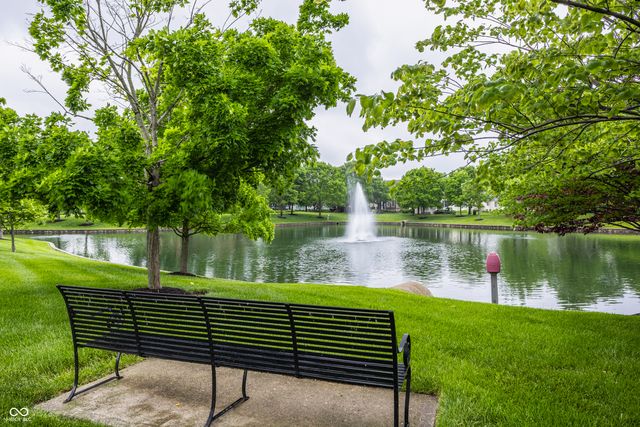 12938 University Crescent 2B, Carmel, IN 46032