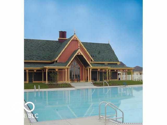 12938 University Crescent 2B, Carmel, IN 46032