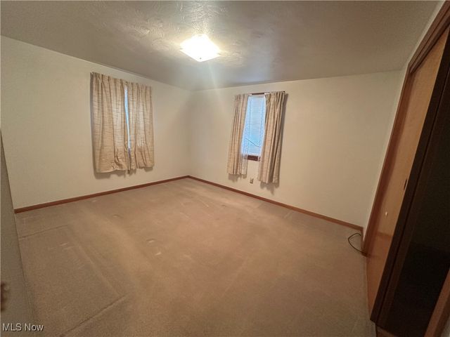 657 6th Avenue, East Liverpool, OH 43920