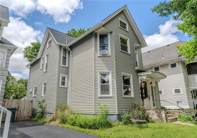9 Sumner Park, Rochester, NY 14607