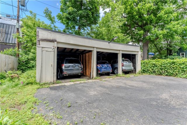 9 Sumner Park, Rochester, NY 14607
