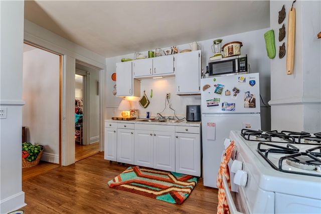 9 Sumner Park, Rochester, NY 14607
