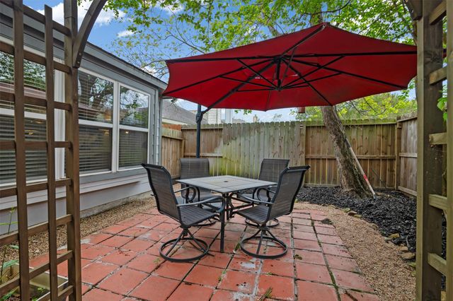 19306 Young Oak Street, Spring, TX 77379