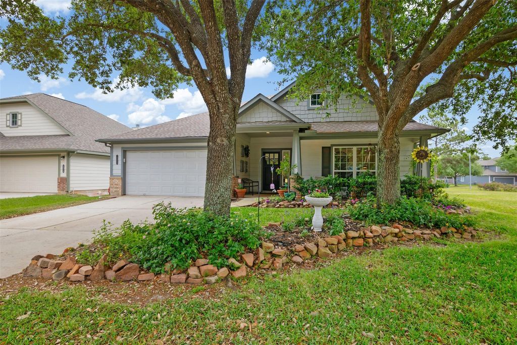 19306 Young Oak Street, Spring, TX 77379