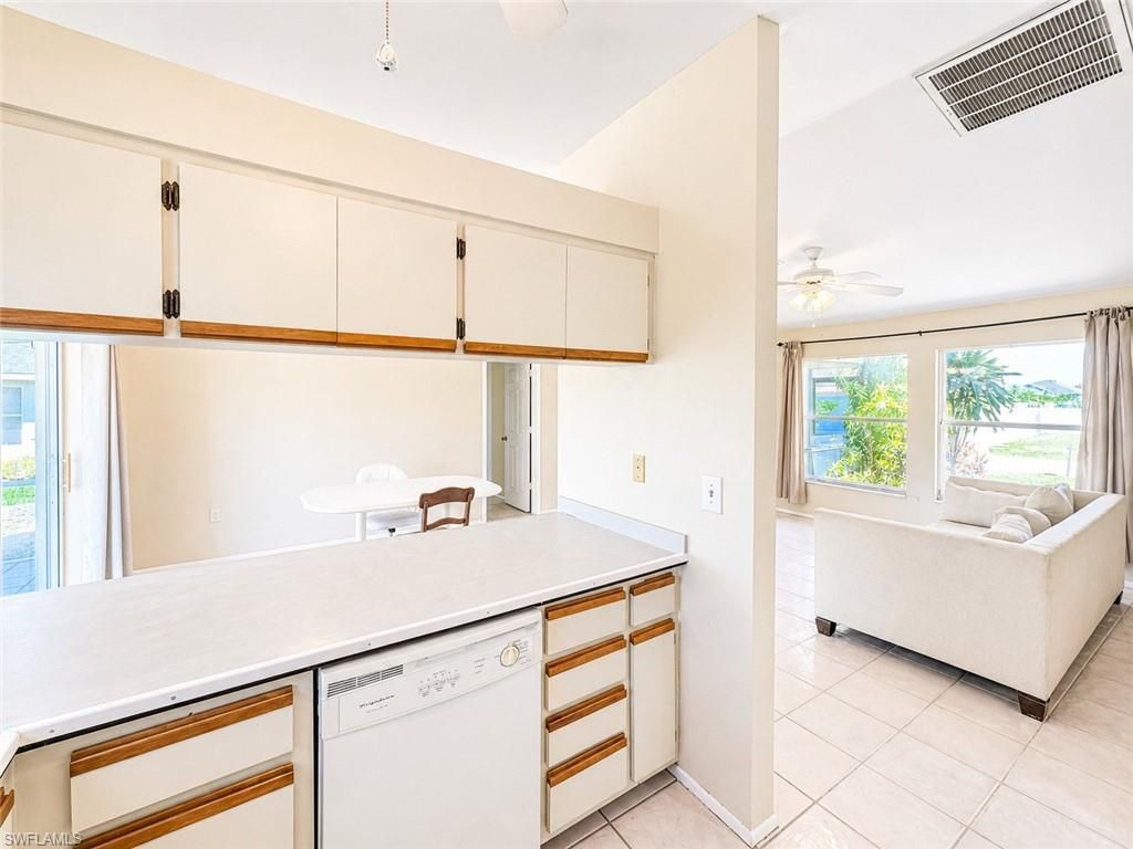 Image 4 of property listing at 1412 10th ST, Cape Coral, FL 33993