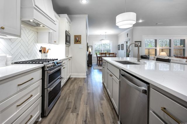 321 Fletcher Loop, Little Rock, AR 72223