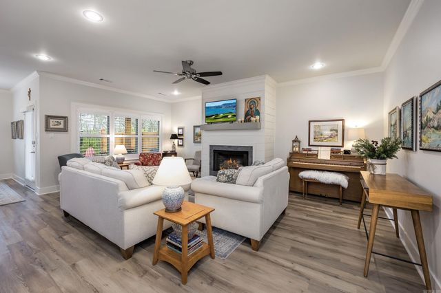 321 Fletcher Loop, Little Rock, AR 72223