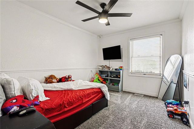 2413 W Post Oak Road, Olathe, KS 66061