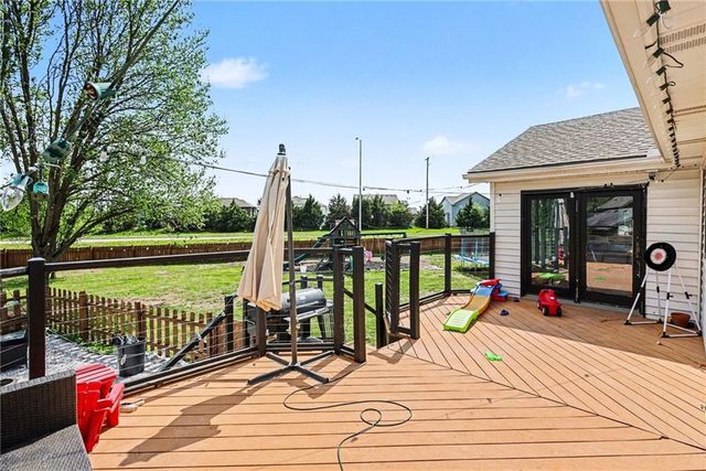 2413 W Post Oak Road, Olathe, KS 66061