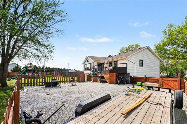 2413 W Post Oak Road, Olathe, KS 66061