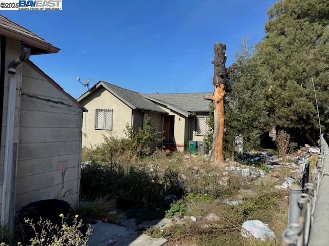 2319 2319 92nd Ave, Oakland, CA 94603