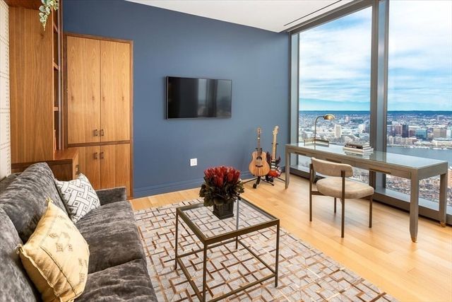 1 Dalton St 5402, Boston, MA 02115