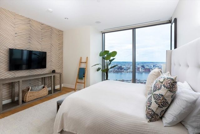 1 Dalton St 5402, Boston, MA 02115