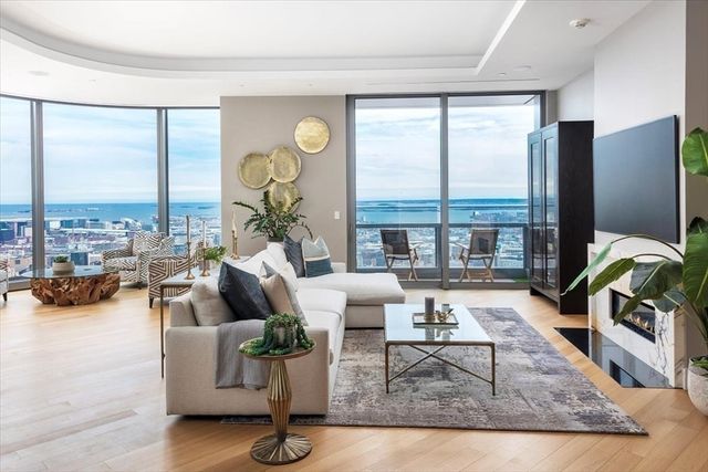 1 Dalton St 5402, Boston, MA 02115