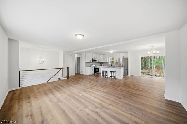 20 Mine Hill Rd, Mount Olive Twp., NJ 07840