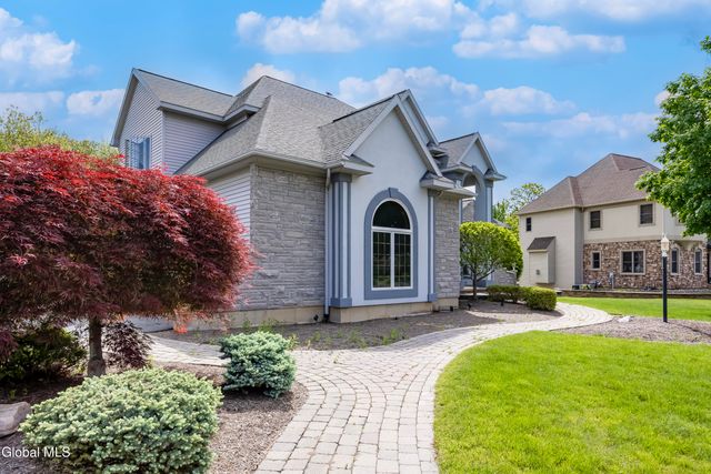 13 Devonshire Way, Clifton Park, NY 12065