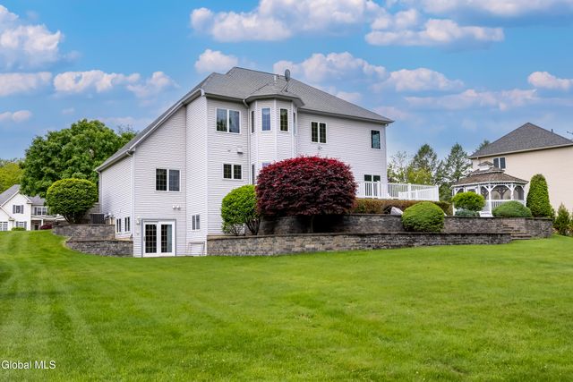 13 Devonshire Way, Clifton Park, NY 12065