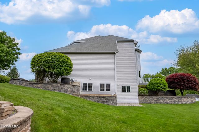 13 Devonshire Way, Clifton Park, NY 12065