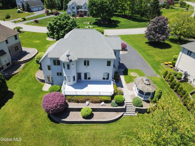 13 Devonshire Way, Clifton Park, NY 12065