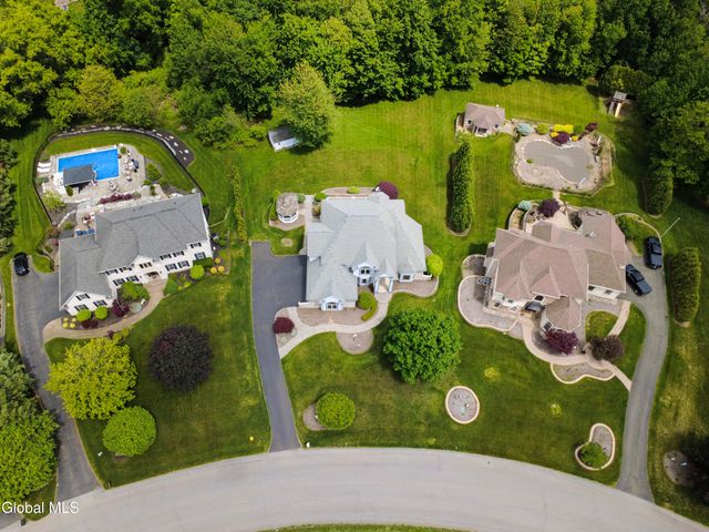 13 Devonshire Way, Clifton Park, NY 12065