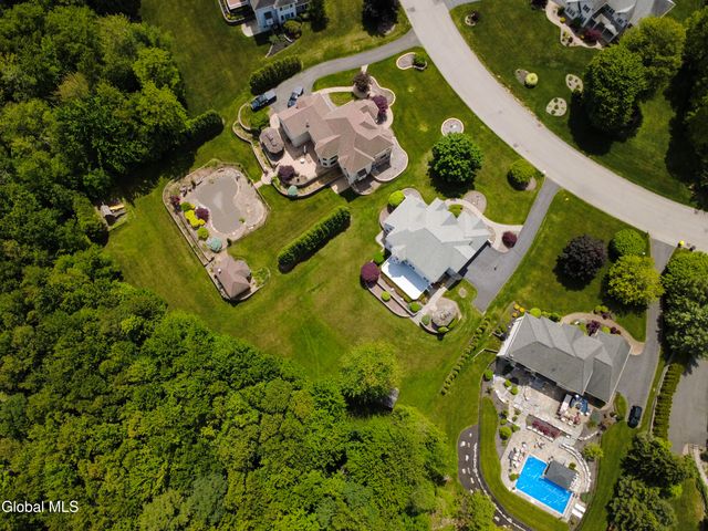 13 Devonshire Way, Clifton Park, NY 12065