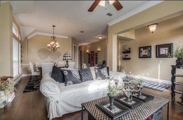 1812 Lacey Oak Lane, Keller, TX 76248