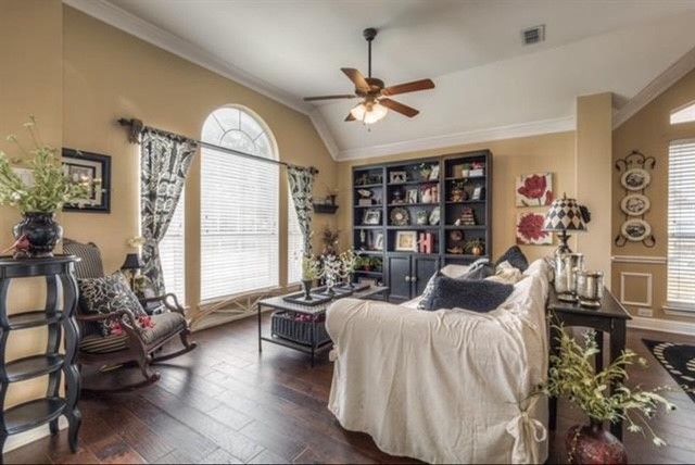 1812 Lacey Oak Lane, Keller, TX 76248