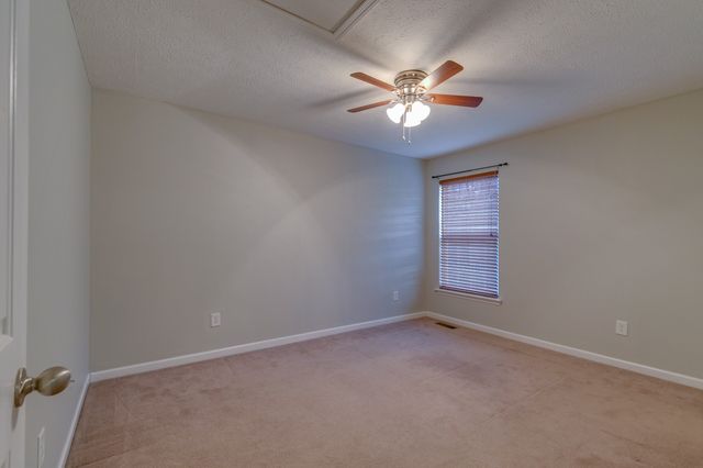 2012 McCrory Pl, Spring Hill, TN 37174